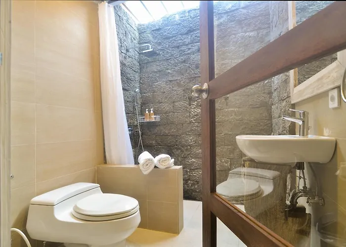 Villa Amara Giri I *